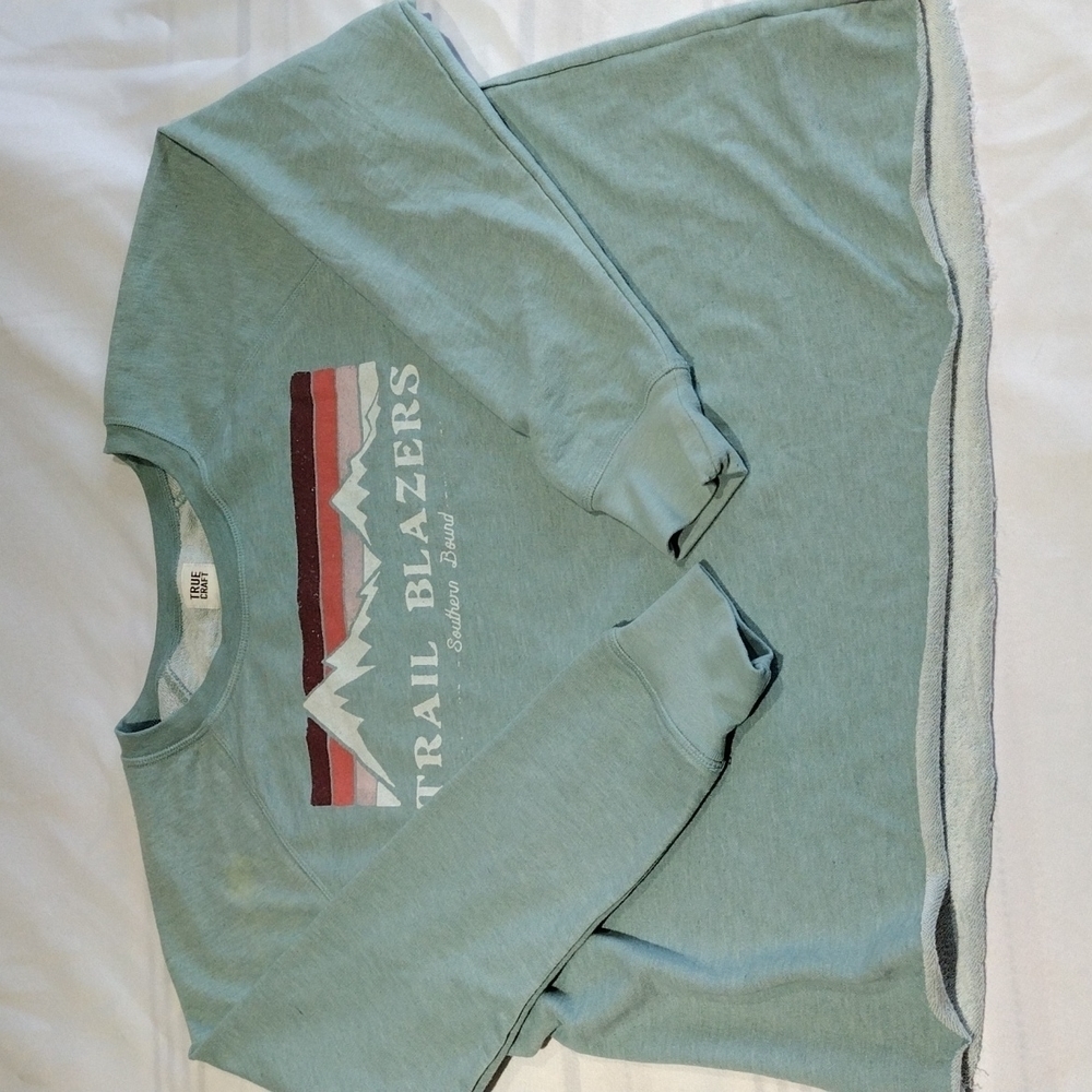 True CRAFT 1X GREEN SWEATSHIRT RAW EDGE NWOT